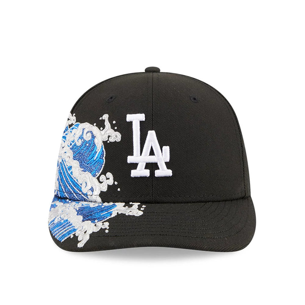 Pictured is this MLB Vissurf LA Dodgers 59FIFTY Fitted cap in black. 3