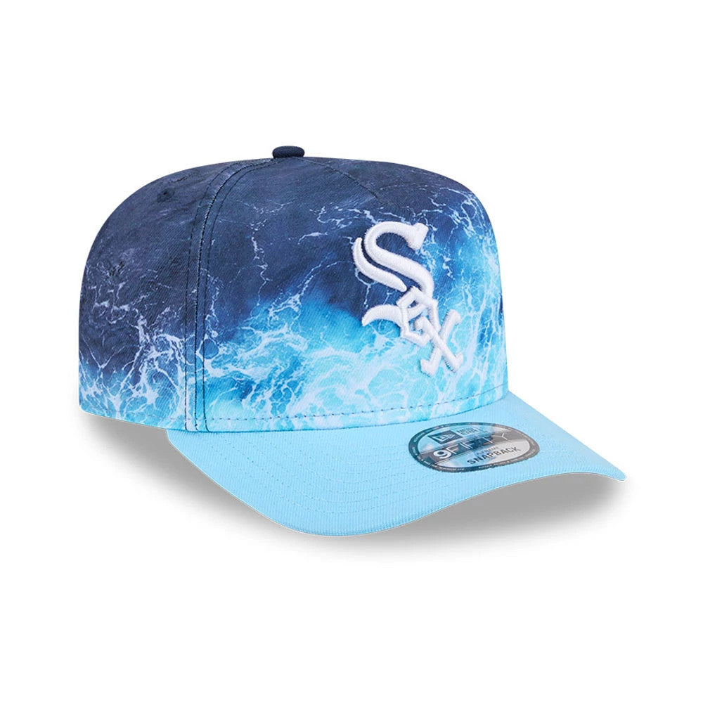 Pictured is this MLB Deep Water Chicago White Sox 9FIFTY A-Frame Snapback cap in pastel blue. 4