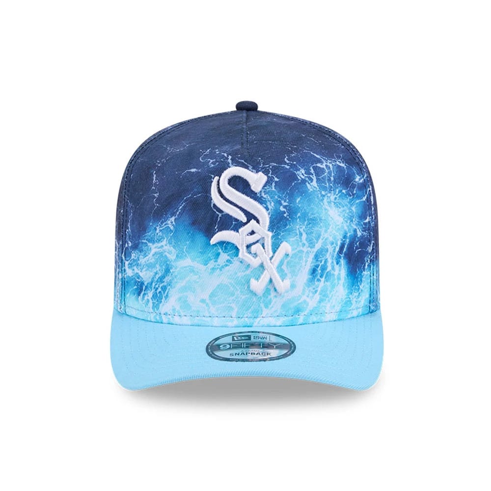 Pictured is this MLB Deep Water Chicago White Sox 9FIFTY A-Frame Snapback cap in pastel blue. 3