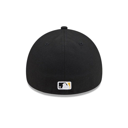 Pictured is this MLB Team Side Pittsburgh Pirates 59FORTY A-Frame Fitted cap in black. 6