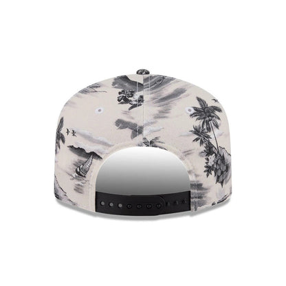 Pictured is this MLB Tropics Chicago White Sox 19TWENTY cap in Cream. 7