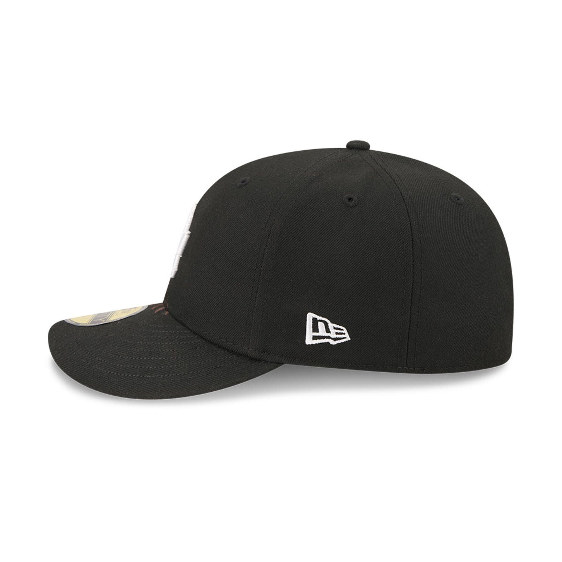 Pictured is this MLB Eagle LA Dodgers 59FIFTY Fitted cap in black. 6
