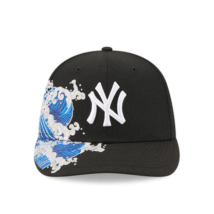 Pictured is this MLB Vissurf New York Yankees 9FIFTY Snapback cap in black. 2