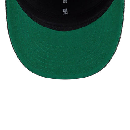 Pictured is this NBA Hardwood Classic Chicago Bulls 59FIFTY Fitted cap in black. 2