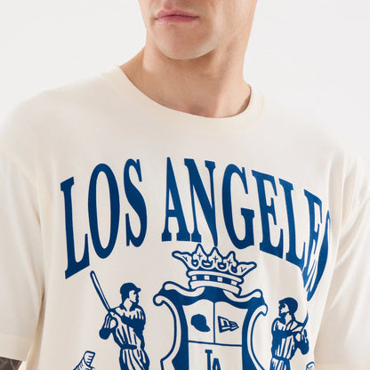 The model is wearing this MLB Life Graphic LA Dodgers T-Shirt in light beige. 3