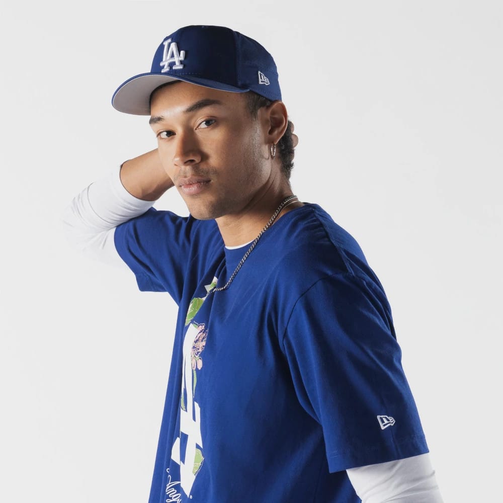 The model is wearing this MLB Life Graphic LA Dodgers T-Shirt in dark blue. 3