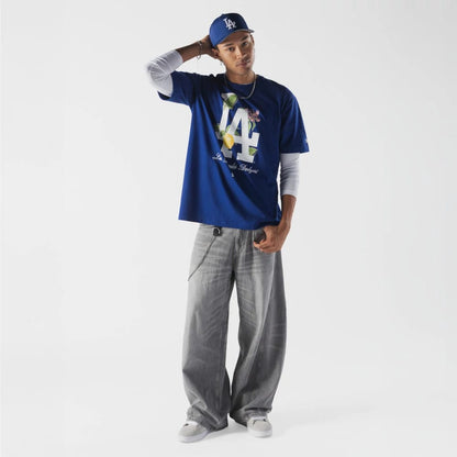 The model is wearing this MLB Life Graphic LA Dodgers T-Shirt in dark blue. 5