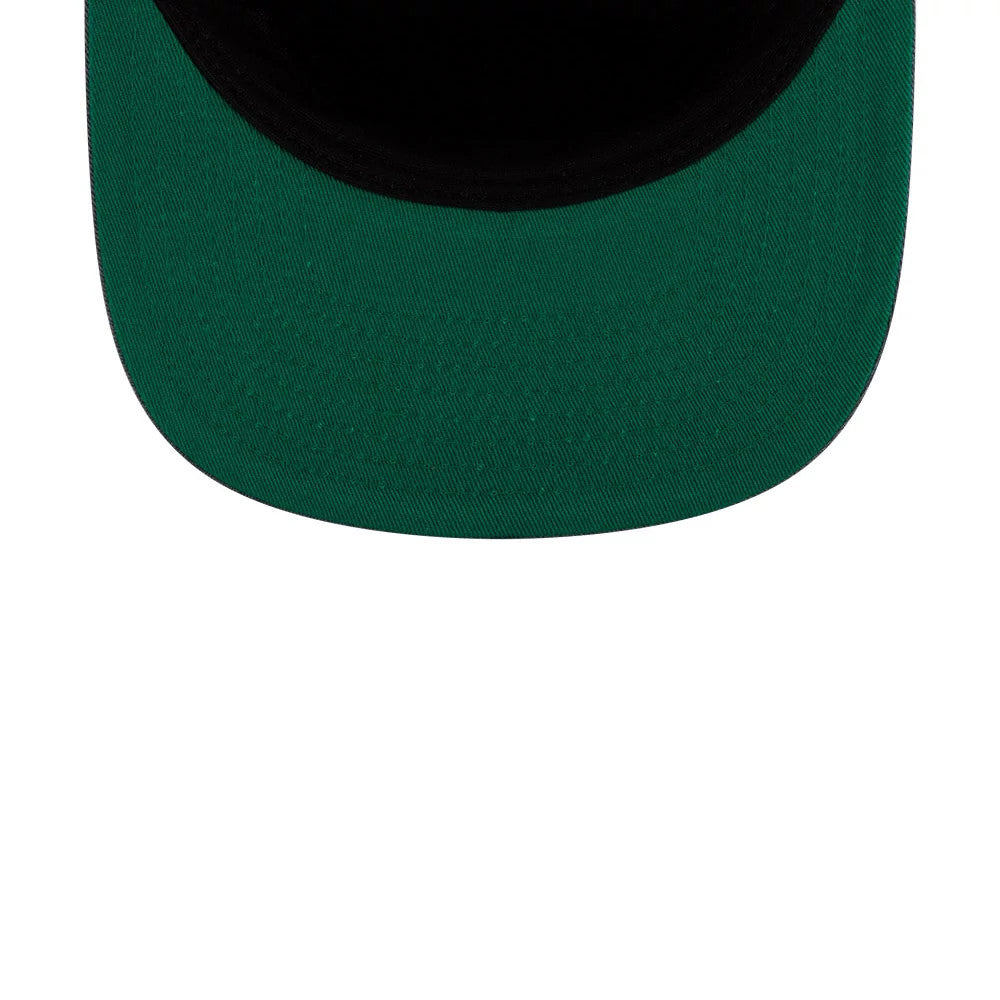 Pictured is this MLB Script Wash Chicago White Sox 19TWENTY cap in dark grey. 2