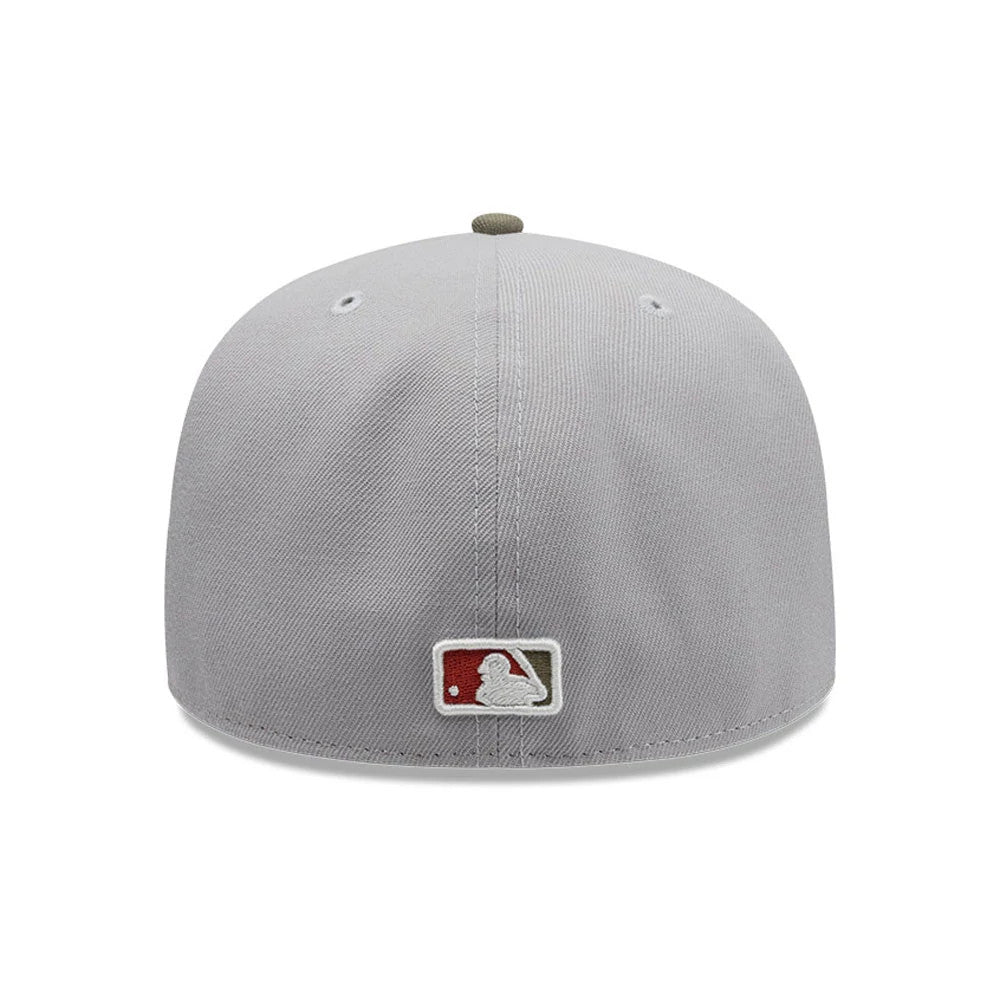 Pictured is this MLB Tagged New York Yankees 59FIFTY Fitted cap in grey. 5
