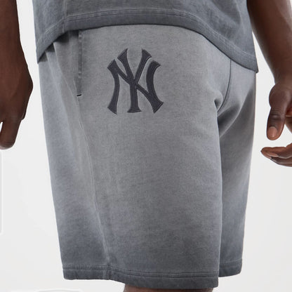 The model is wearing this MLB Washed Logo New York Yankees Shorts in black. 3