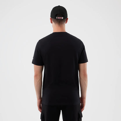 The model is wearing this NBA Graphic Miami Heat T-Shirt in black. 2