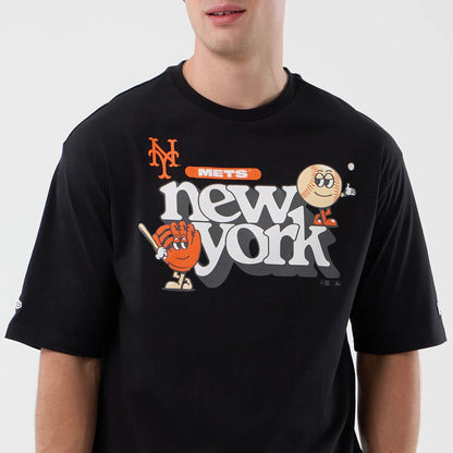 The model is wearing this MLB Icon Graphic New York Mets T-Shirt in black. 3