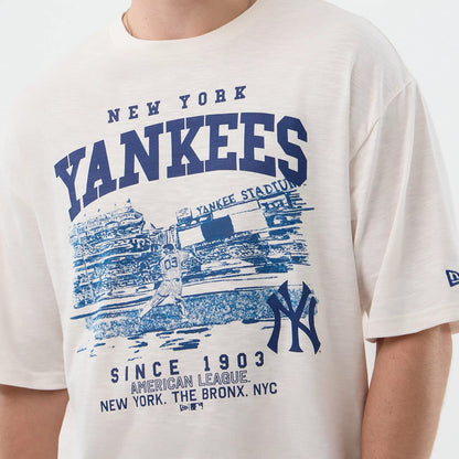 The model is wearing this MLB Slub New York Yankees Oversized T-Shirt in open white. 4