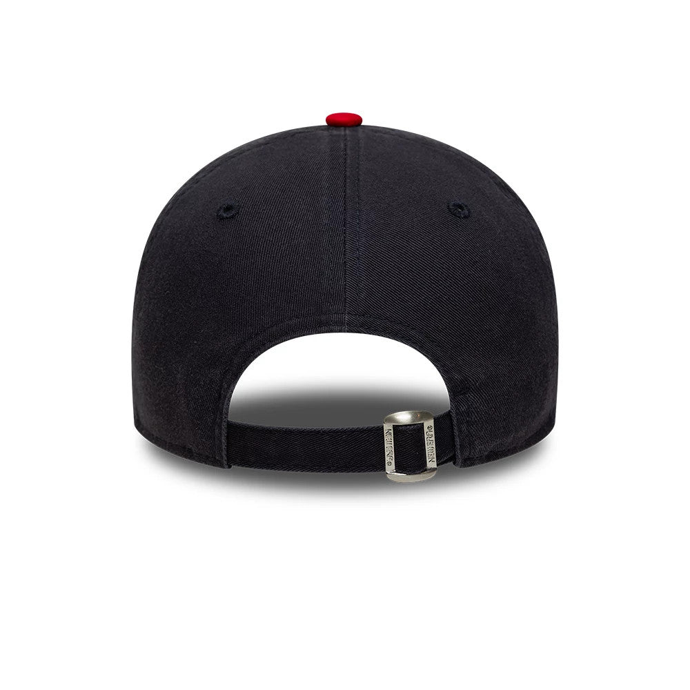 Pictured is this MLB Washed Contrast New York Yankees 9TWENTY cap in navy. 4