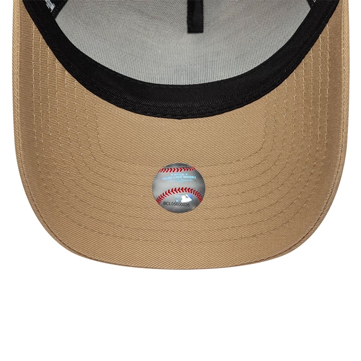 Pictured is this MLB League Essential LA Dodgers 9FORTY E-Frame cap in light beige. 5