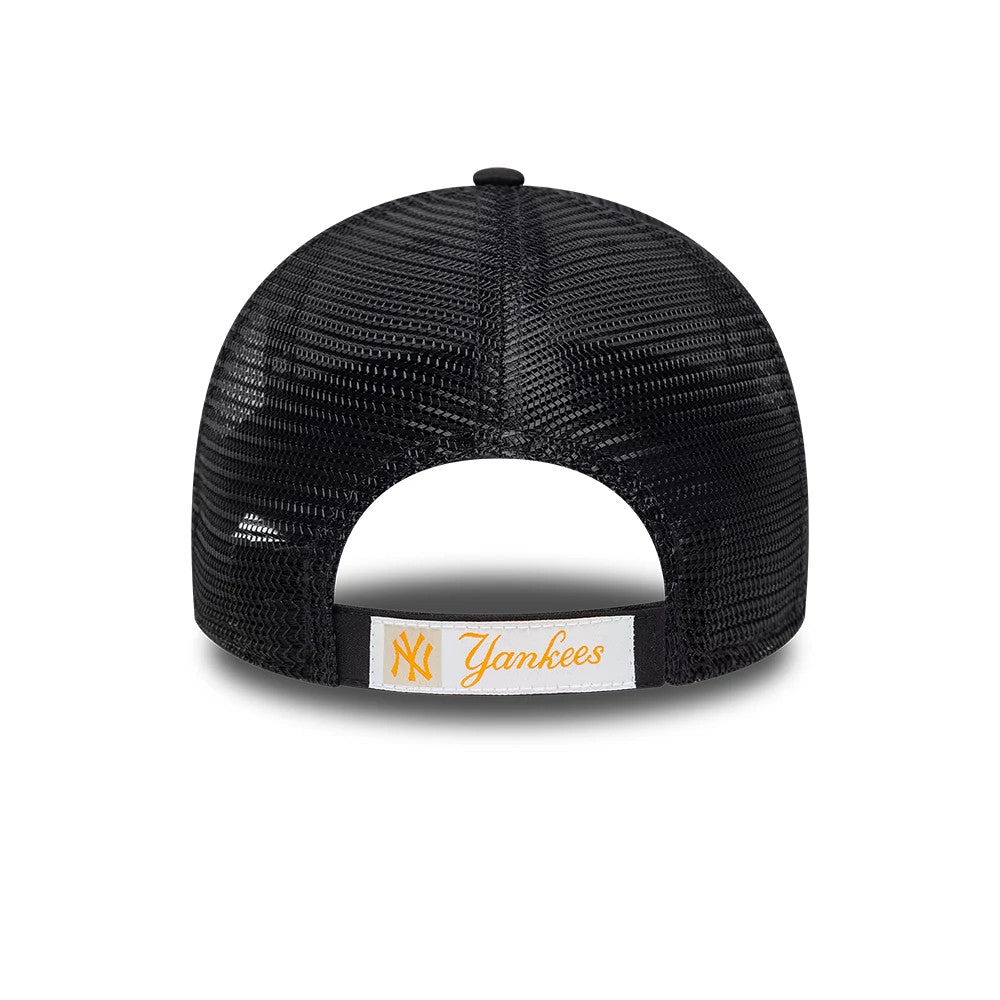 Pictured is this MLB Homefield New York Yankees 9FORTY Trucker cap in Black. 4