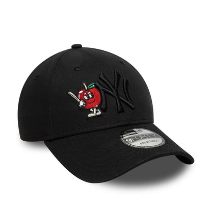 Pictured is this MLB Icon New York Yankees 9FORTY cap in black. 1