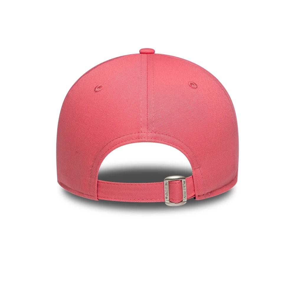 Pictured is this Womens MLB League Essential New York Yankees 9TWENTY cap in pink. 4