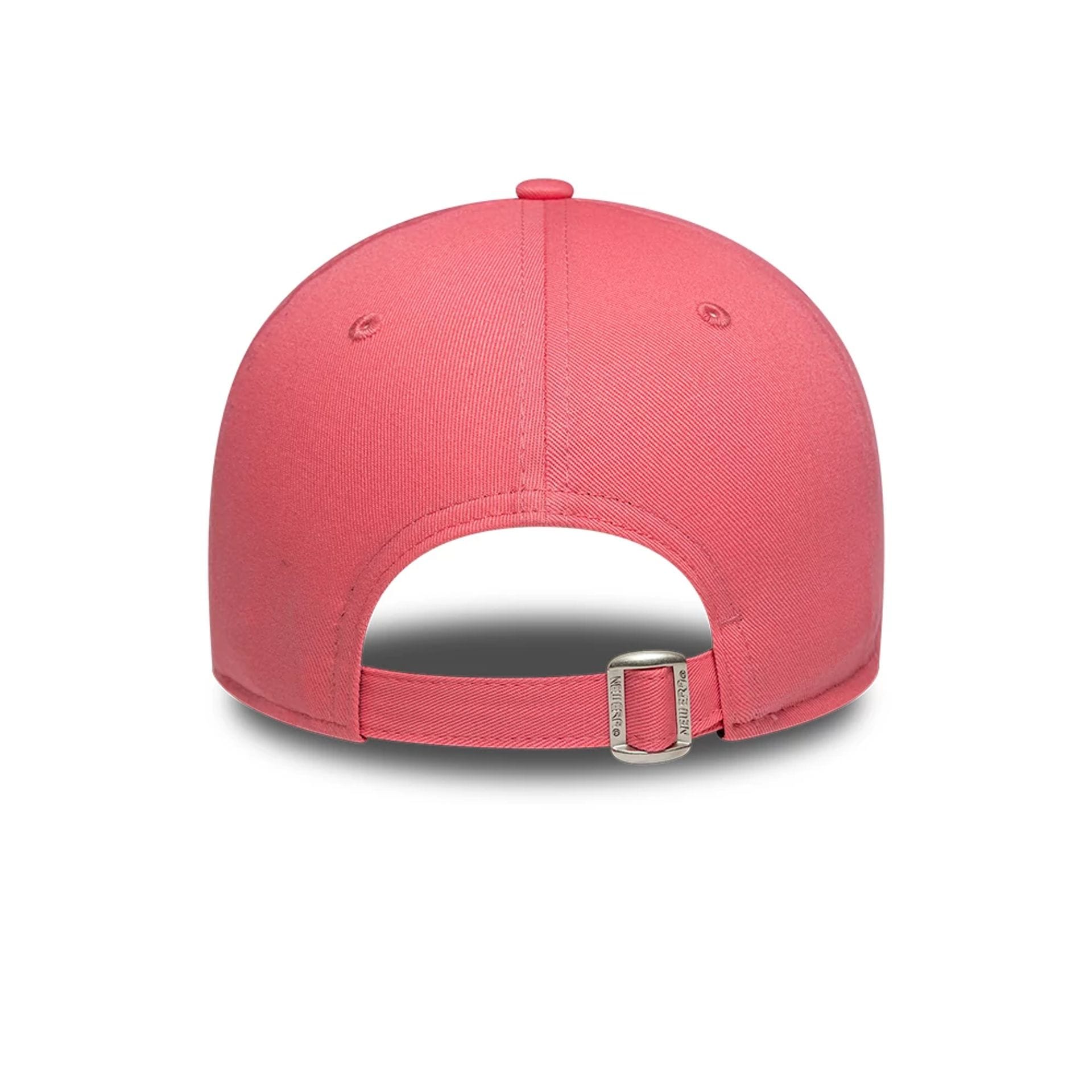 Pictured is this Womens MLB League Essential New York Yankees 9TWENTY cap in pink. 4