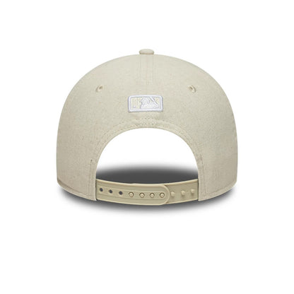 Pictured is this MLB Linen New York Yankees 9FORTY M-Crown cap in Cream. 4