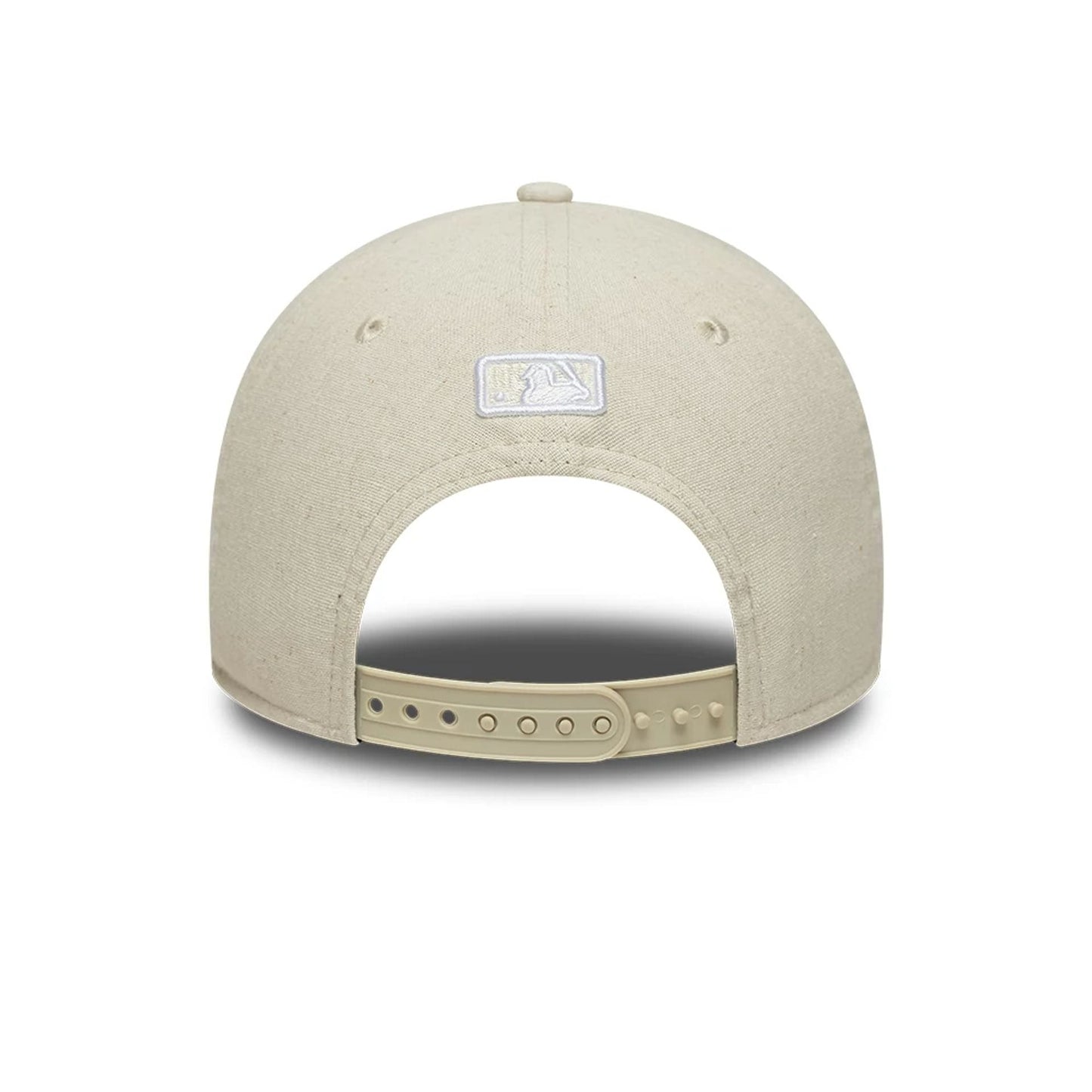 Pictured is this MLB Linen New York Yankees 9FORTY M-Crown cap in Cream. 4