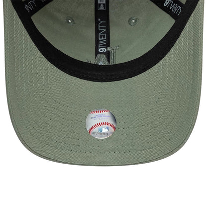 Pictured is this Womens MLB Linen LA Dodgers 9TWENTY cap in pastel green. 5