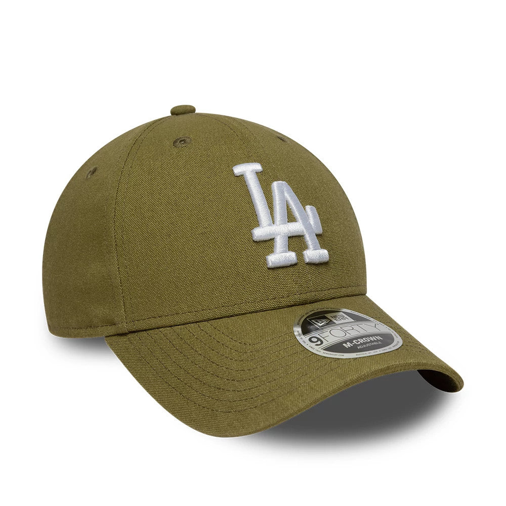 Pictured is this MLB Linen LA Dodgers 9FORTY M-Crown cap in Dark Green. 3
