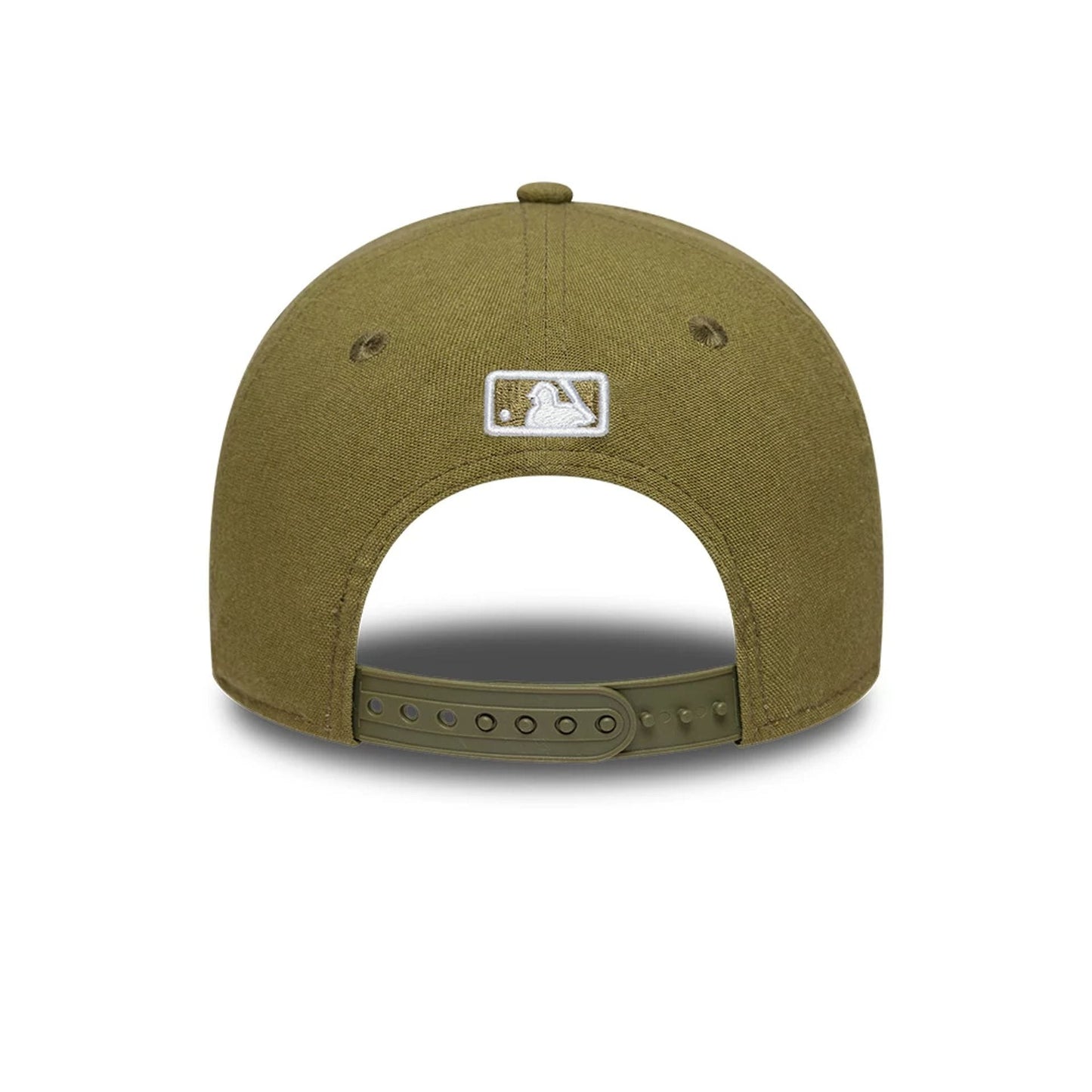 Pictured is this MLB Linen LA Dodgers 9FORTY M-Crown cap in Dark Green. 4