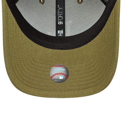 Pictured is this MLB Linen LA Dodgers 9FORTY M-Crown cap in Dark Green. 5