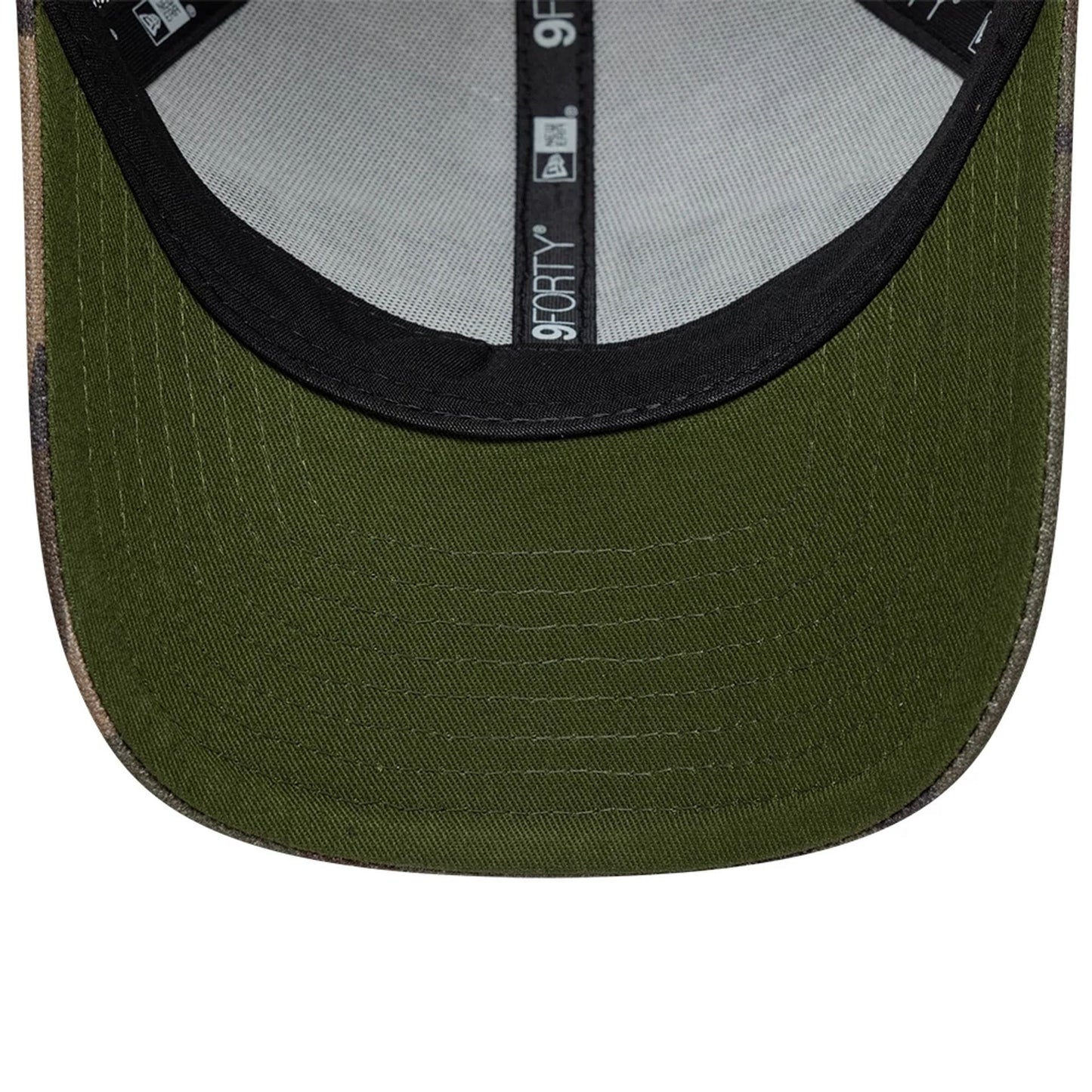 Pictured is this MLB Wordmark New York Yankees 9FORTY M-Crown cap in Woodland Camo. 5