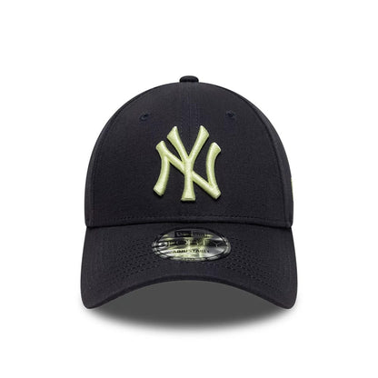 Pictured is this MLB League Essential New York Yankees 9FORTY cap in navy. 2