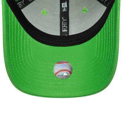 Pictured is this MLB League Essential LA Dodgers 9FORTY cap in open green. 5