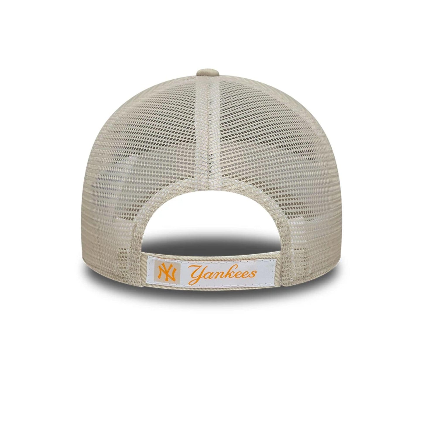 Pictured is this Youth MLB Homefield New York Yankees 9FORTY Trucker cap in Cream. 4