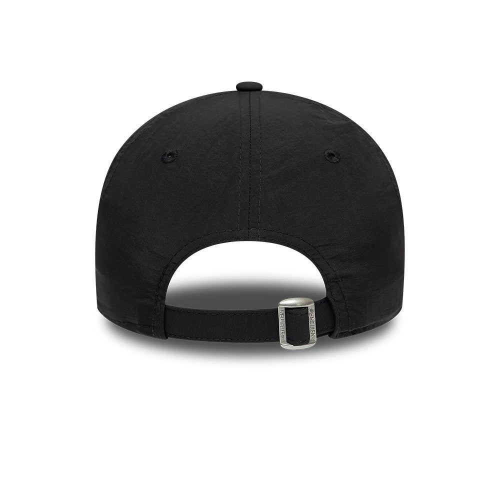 New York Yankees MLB Recycled Black New Era 9TWENTY Adjustable Cap, rear view showing a curved opening above a black adjustable strap with a buckle, all set on a black crown with eyelets and a top button.