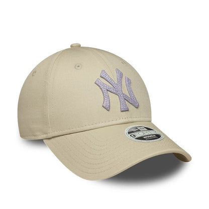 Pictured is this Womens MLB Metallic New York Yankees 9FORTY cap in light beige. 3