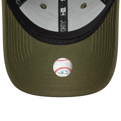 Pictured is this Womens MLB Metallic LA Dodgers 9FORTY cap in Dark Green. 5