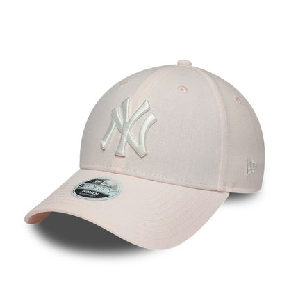 Pictured is this Womens MLB Linen New York Yankees 9FORTY cap in pastel pink. 1