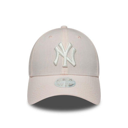 Pictured is this Womens MLB Linen New York Yankees 9FORTY cap in pastel pink. 2