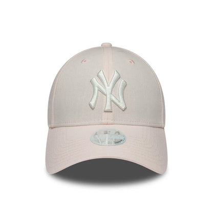 Pictured is this Womens MLB Linen New York Yankees 9FORTY cap in pastel pink. 2