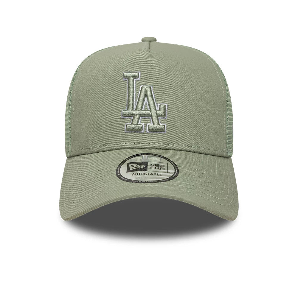LA Dodgers MLB Outline Pastel Green New Era 9FORTY E-Frame Trucker Adjustable Cap, front view showing the raised white LA logo embroidered on the structured crown, with a matching pastel green curved visor and a 9FORTY size sticker.