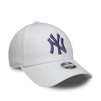 Pictured is this Womens MLB League Essential New York Yankees 9FORTY cap in white. 3