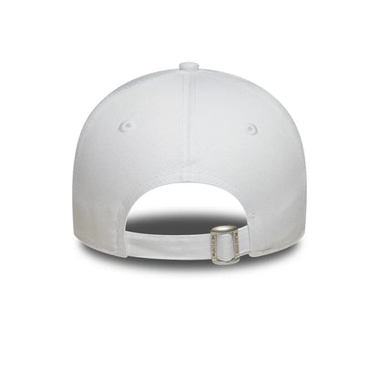 Pictured is this Womens MLB League Essential New York Yankees 9FORTY cap in white. 4