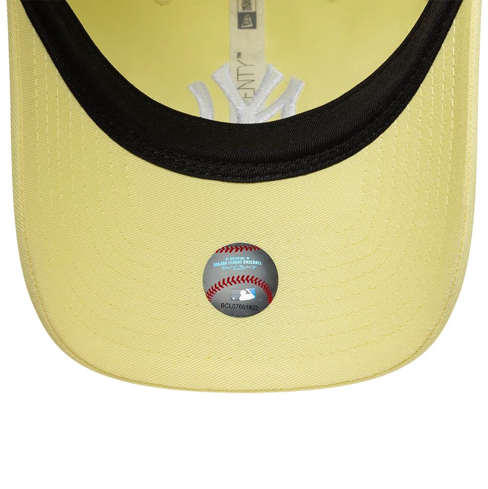 Pictured is this MLB League Essential New York Yankees 9TWENTY cap in pastel yellow. 5