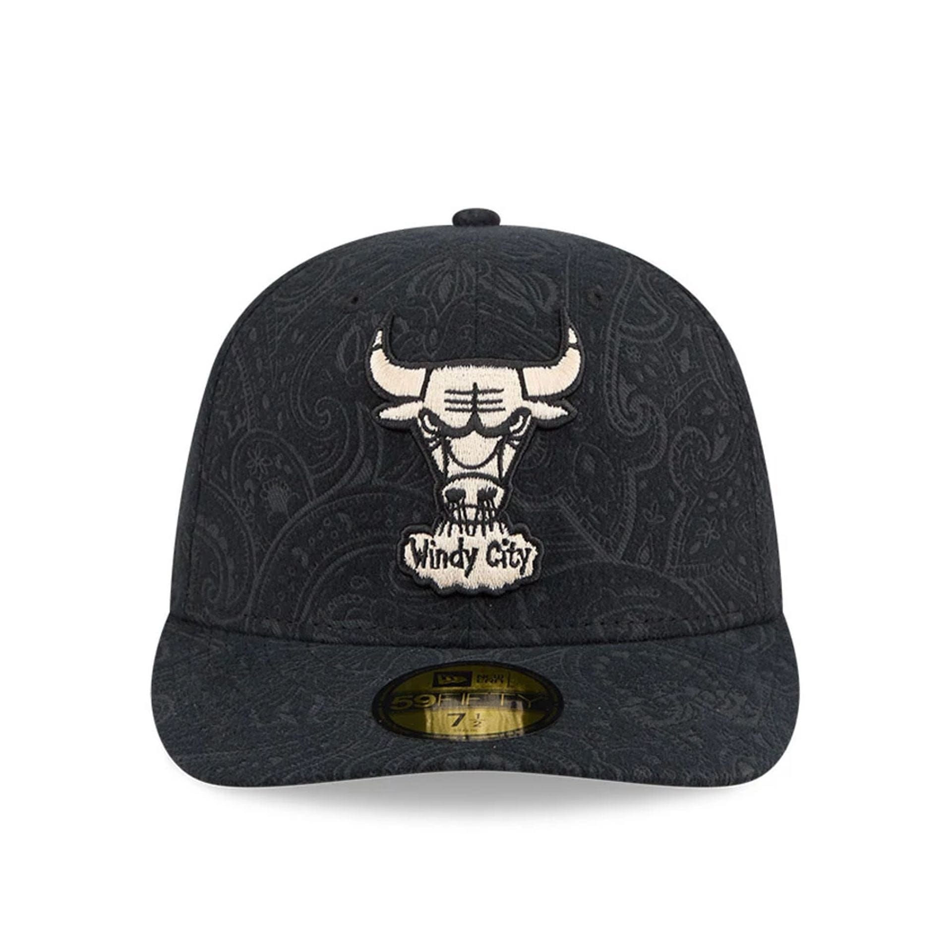 Pictured is this NBA Brushed Cotton Chicago Bulls 59FIFTY Fitted cap in black. 3