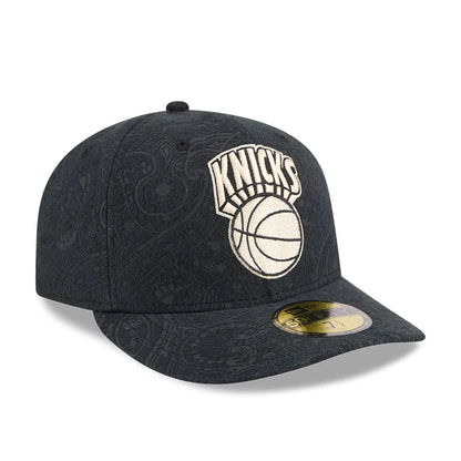 Pictured is this NBA Brushed Cotton New York Knicks 59FIFTY Fitted cap in black. 4