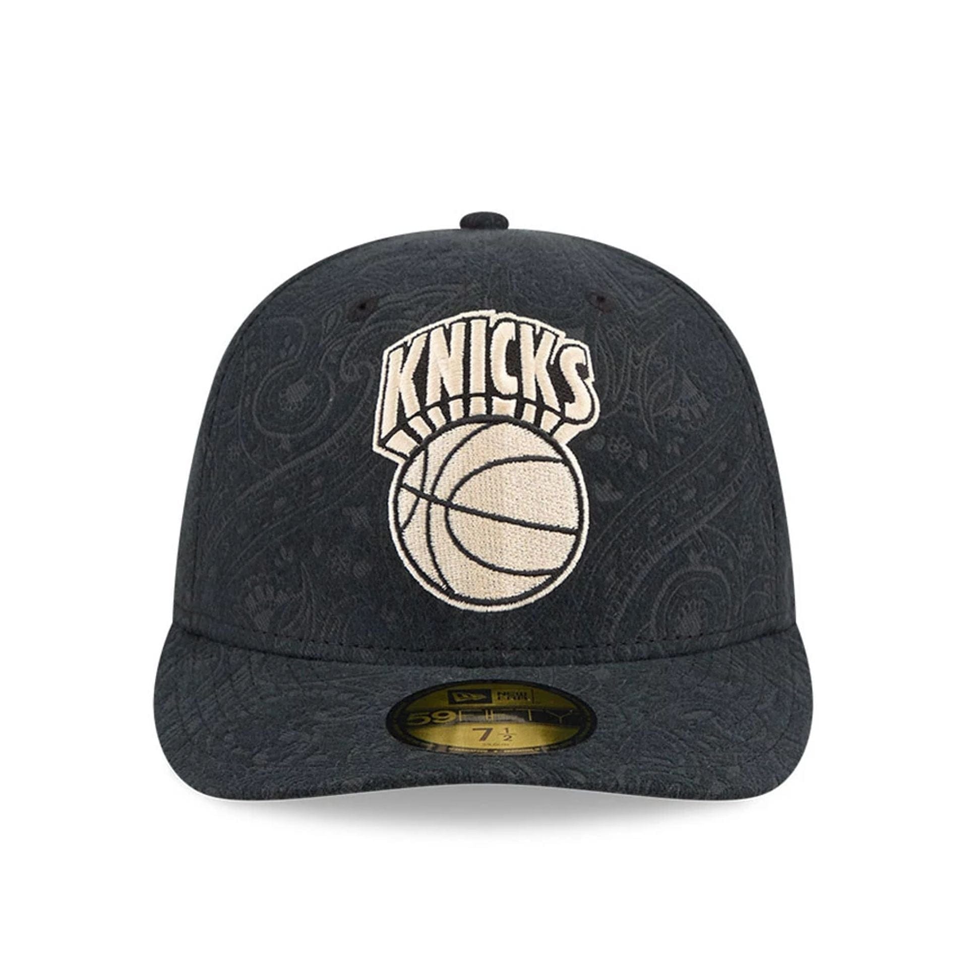 Pictured is this NBA Brushed Cotton New York Knicks 59FIFTY Fitted cap in black. 3