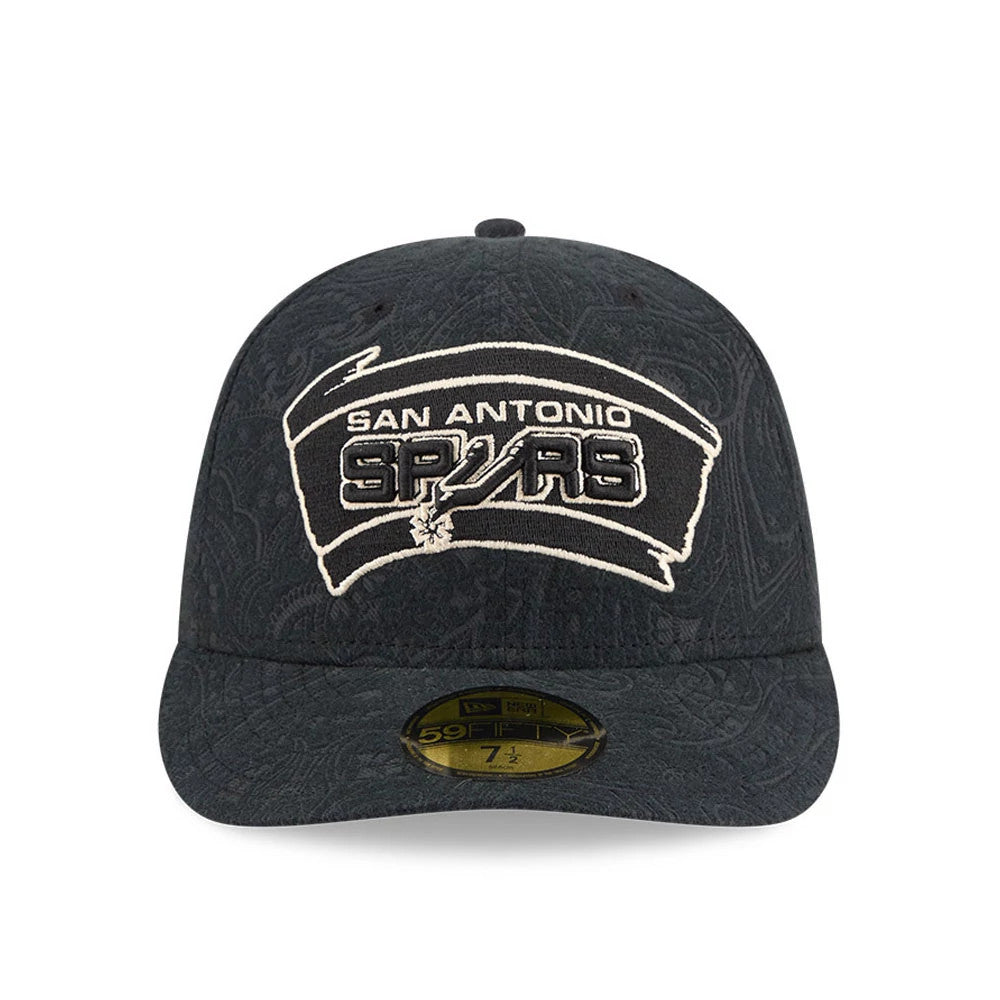 Pictured is this NBA Brushed Cotton San Antonio Spurs 59FIFTY Fitted cap in black. 3