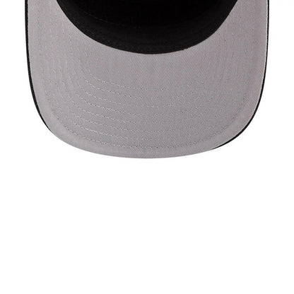 Pictured is this NBA Nylon Chicago Bulls 19TWENTY cap in black. 2