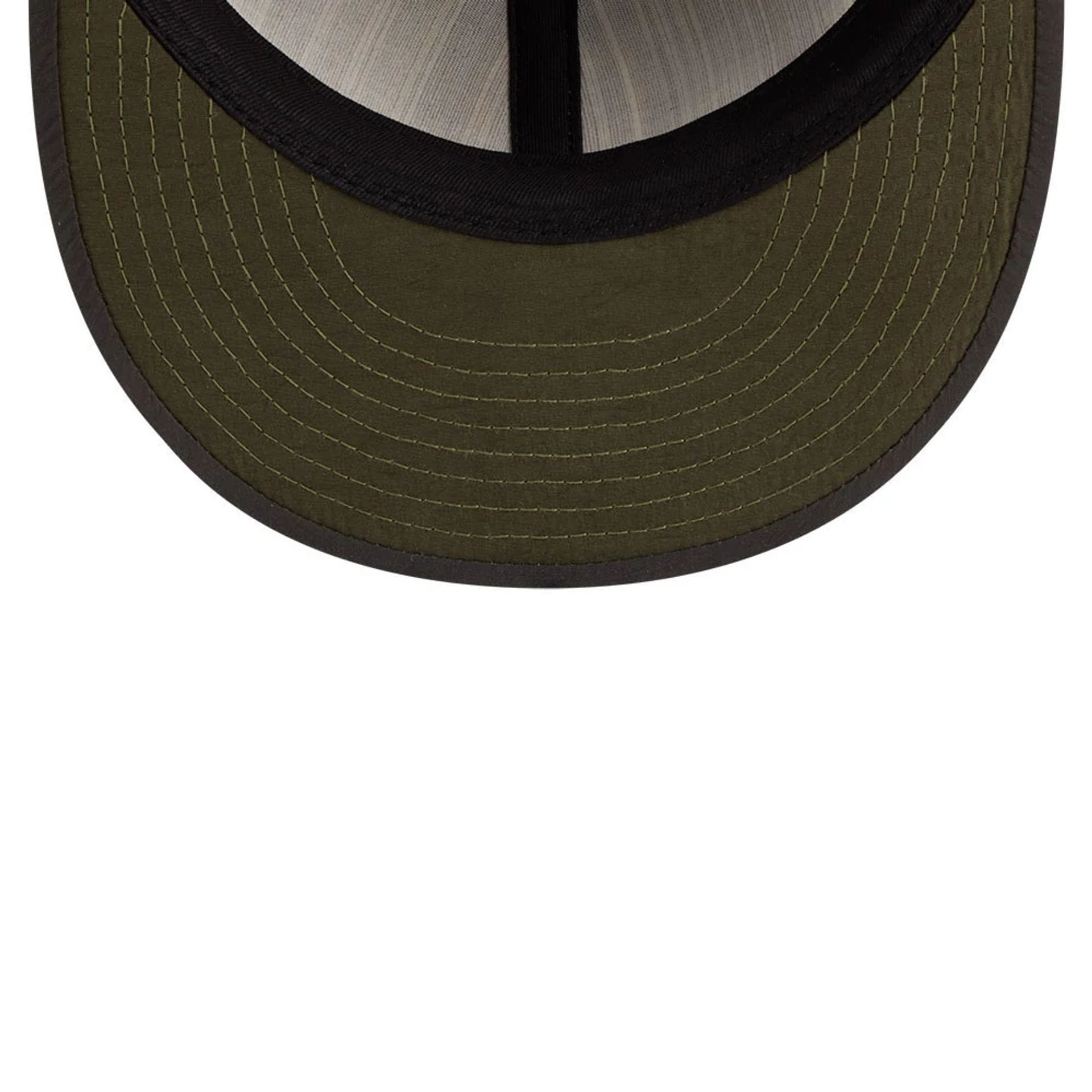 Pictured is this MLB Nylon Seattle Mariners Retro Crown 9FIFTY cap in black. 7