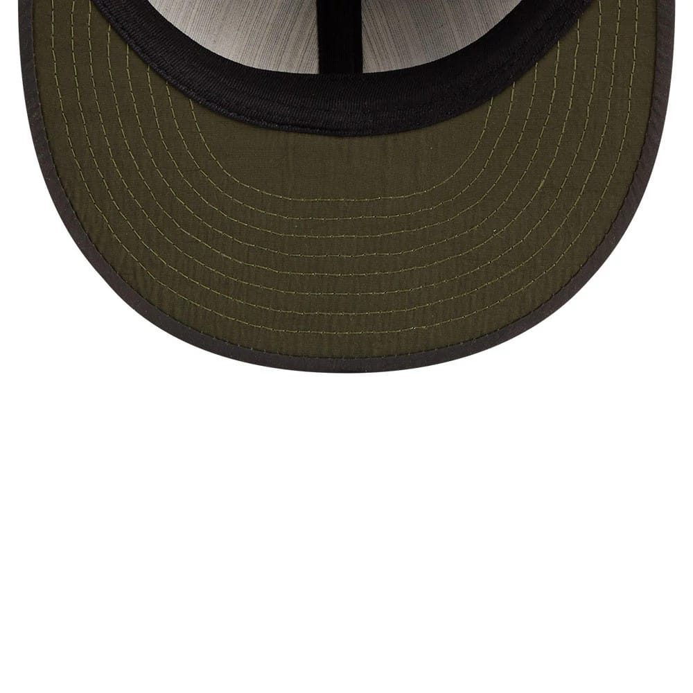 Pictured is this MLB Nylon Pittsburgh Pirates Retro Crown 9FIFTY cap in black. 7